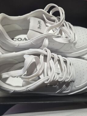 COACH White Leather Low-Top Sneakers with Perforated Toe